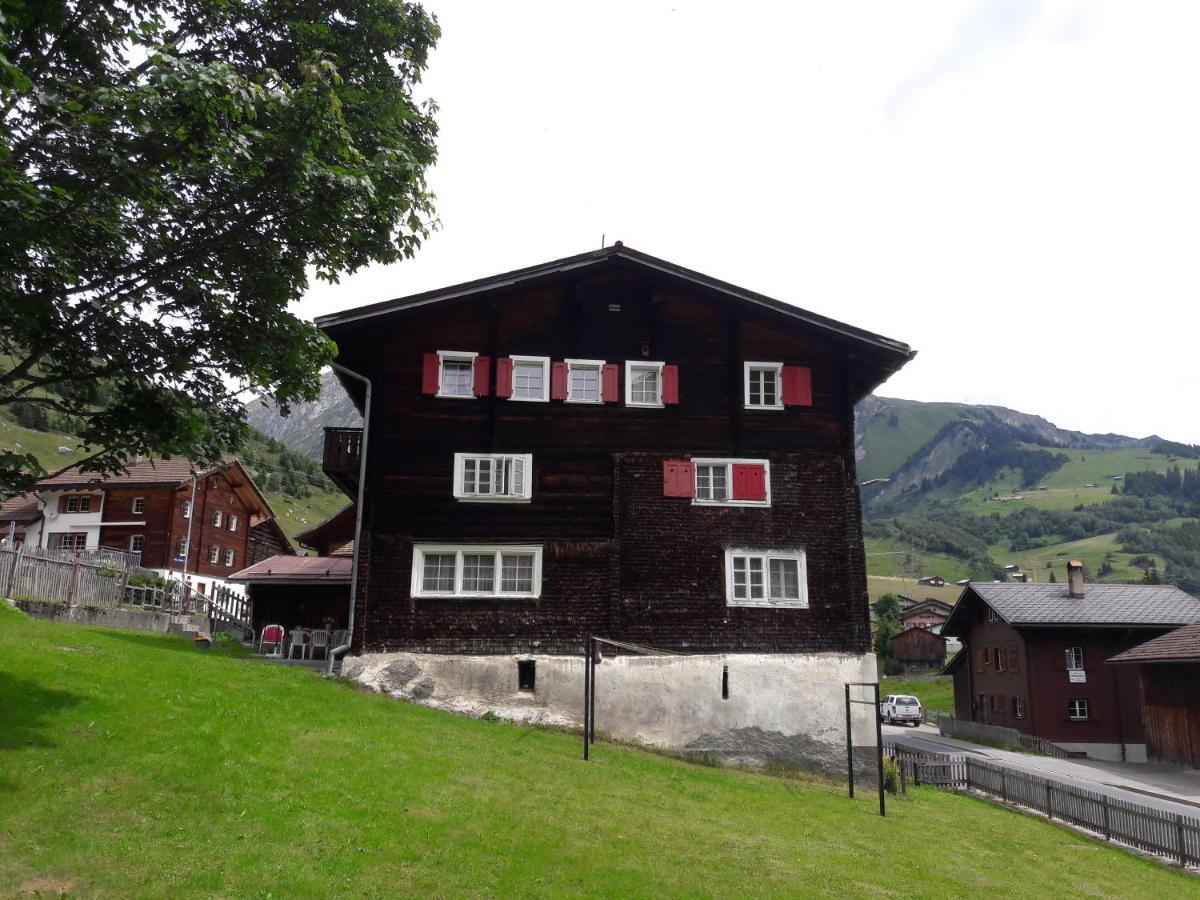 Tgesa Felici Lägenhet Sedrun Exteriör bild
